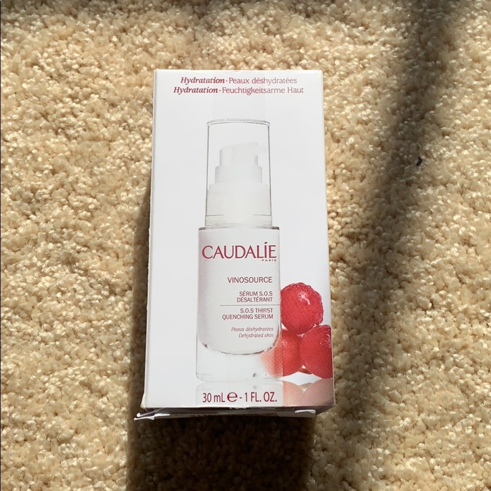 Caudalie quenching serum